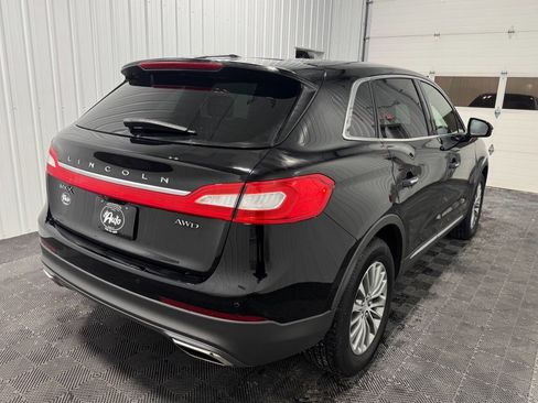 Used 2017 Lincoln MKX Reserve w/ Lincoln MKX Climate Package image 3