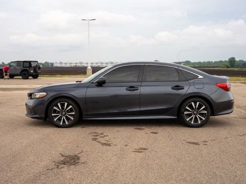 Used 2023 Honda Civic EX image 7