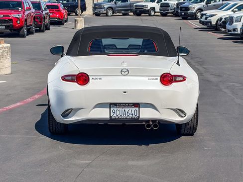Used 2022 MAZDA MX-5 Miata Grand Touring RWD image 3