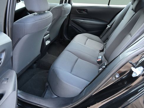 Used 2025 Toyota Corolla LE FWD image 15