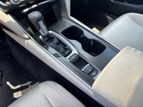 Used 2018 Honda Accord LX image 16
