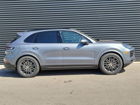 New 2026 Porsche Cayenne image 8