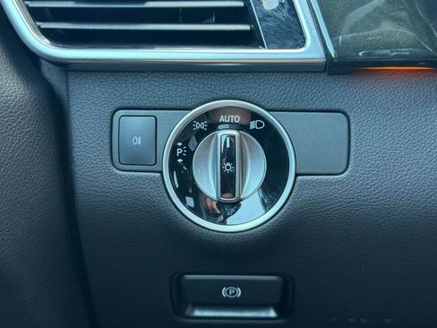 Used 2019 Mercedes-Benz GLS 450 4MATIC image 35