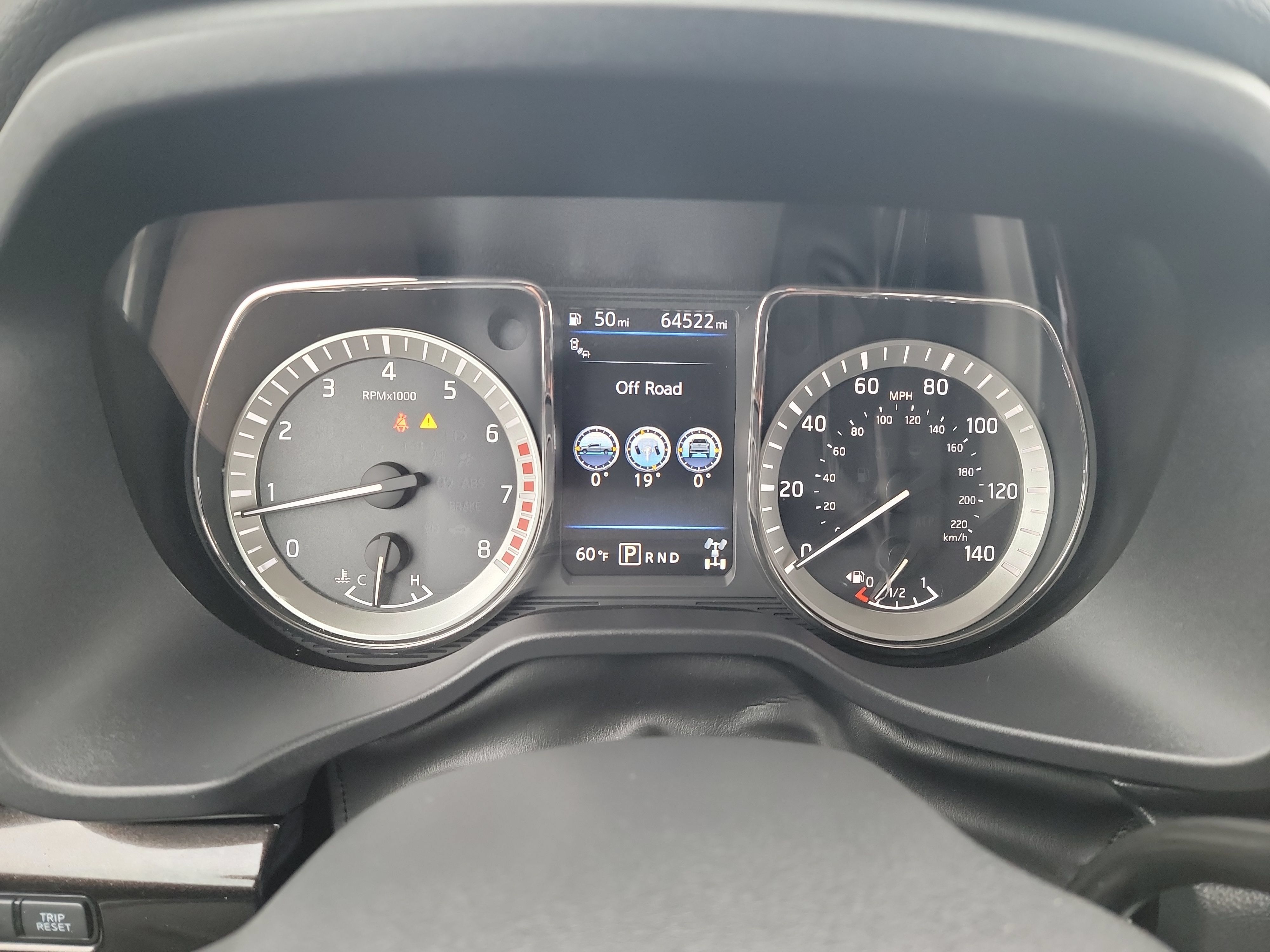 Used 2019 Nissan Titan SV w/ SV Convenience Package AWD/4WD image 18