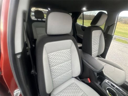 Used 2020 Chevrolet Equinox LS w/ LS Convenience Package image 29