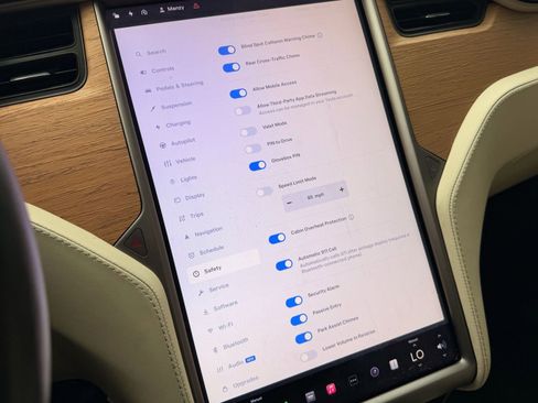 Used 2020 Tesla Model X Performance image 63