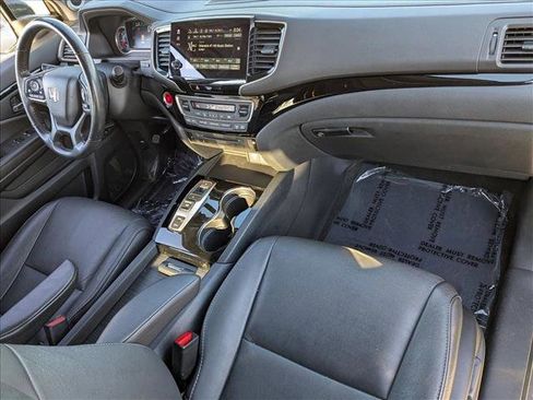 Used 2021 Honda Pilot Touring image 19