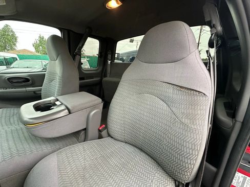 Used 2000 Ford F150 XL image 11