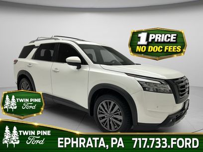 Used 2024 Nissan Pathfinder SL w/ SL Premium Package