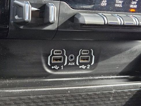 Used 2022 RAM 1500 Laramie w/ Laramie Southwest Edition image 20