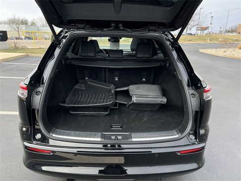 Used 2025 Toyota Crown Signia image 22