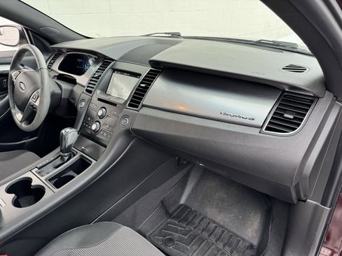 Used 2019 Ford Taurus SEL w/ Equipment Group 201A image 11