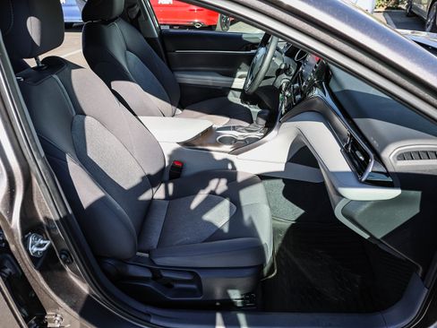 Used 2023 Toyota Camry LE image 6