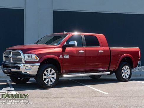 Used 2015 RAM 3500 Laramie Longhorn w/ Convenience Group AWD/4WD image 2