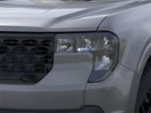 New 2025 Ford Maverick XLT w/ XLT Luxury Package image 19