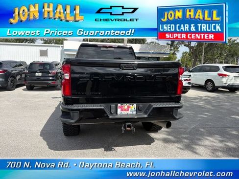 Used 2022 Chevrolet Silverado 2500 LTZ w/ LTZ Plus Package AWD/4WD image 8