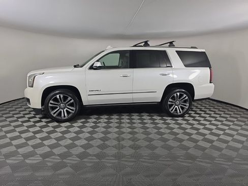 Used 2020 GMC Yukon Denali w/ Denali Premium Package AWD/4WD image 2