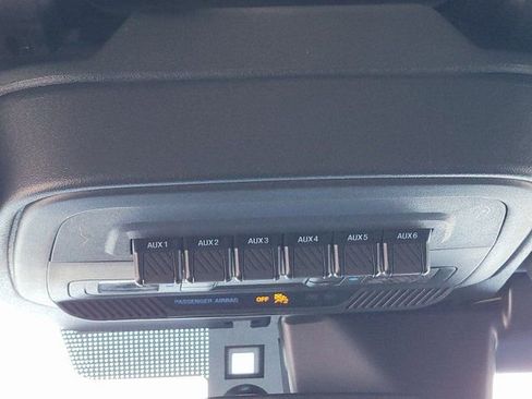 New 2026 Ford Bronco Badlands image 9