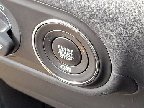 Used 2022 Maserati Levante Modena S image 24