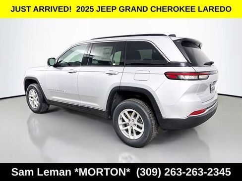 New 2025 Jeep Grand Cherokee Laredo w/ Luxury Tech Group I image 5