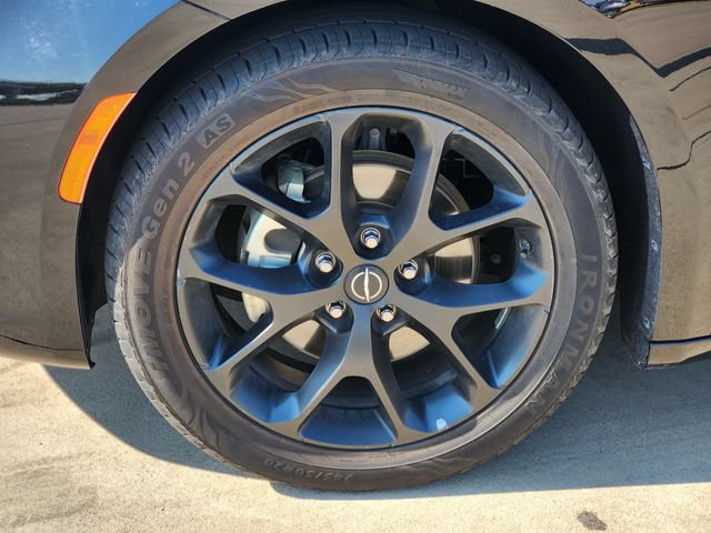 Used 2025 Chrysler Pacifica Limited FWD image 12