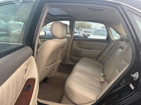 Used 2002 Toyota Avalon XLS image 19