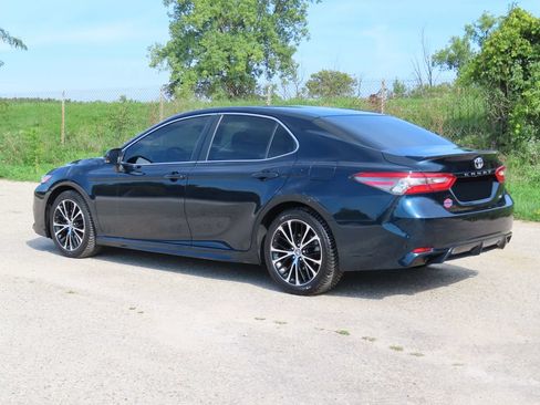 Used 2018 Toyota Camry SE w/ Moonroof Package FWD image 23