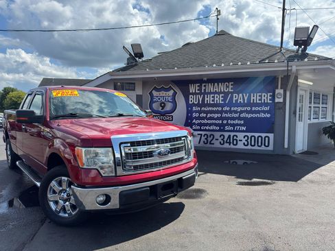 Used 2014 Ford F150 XLT w/ XLT Chrome Package RWD image 1