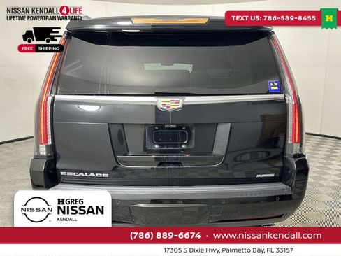 Used 2018 Cadillac Escalade Luxury image 10