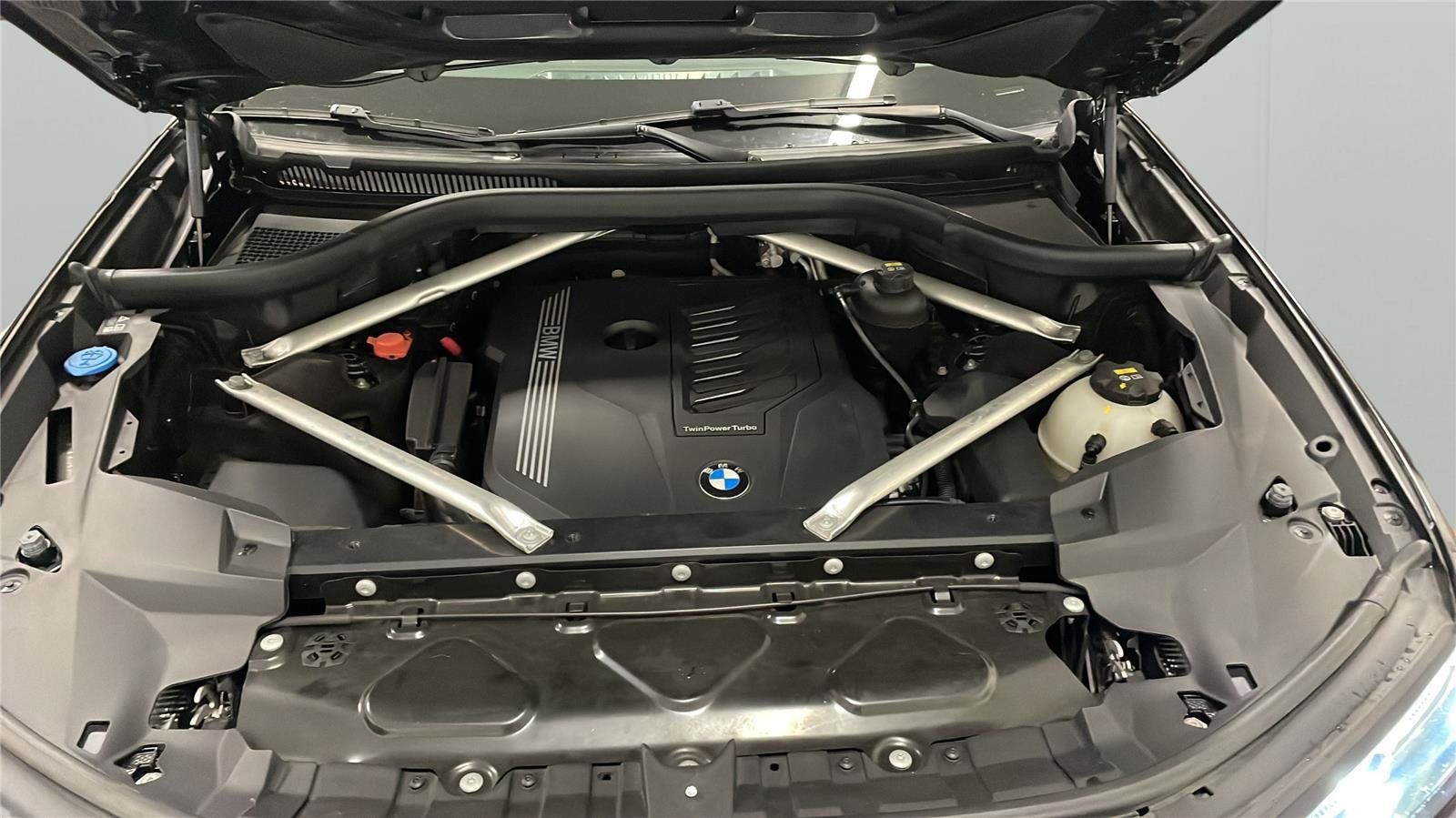 Used 2020 BMW X7 xDrive40i w/ Parking Assistance Package AWD/4WD image 9