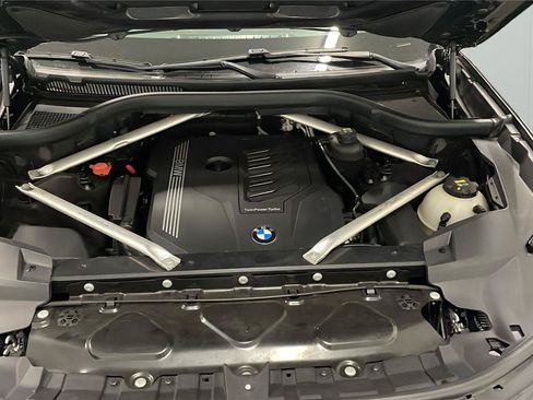 Used 2020 BMW X7 xDrive40i w/ Parking Assistance Package AWD/4WD image 9