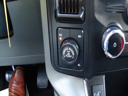 Used 2024 Ford F150 XLT w/ Mobile Office Package image 26