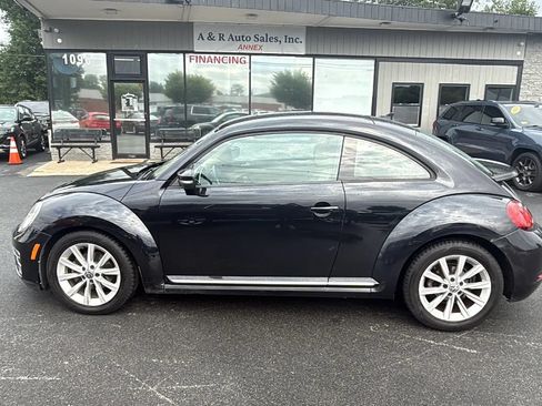 Used 2017 Volkswagen Beetle 1.8T SE FWD image 4