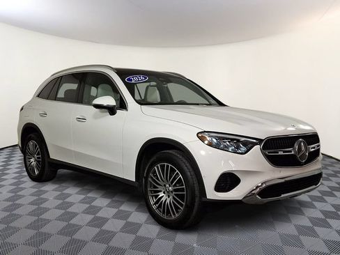 Used 2026 Mercedes-Benz GLC 300 4MATIC image 1