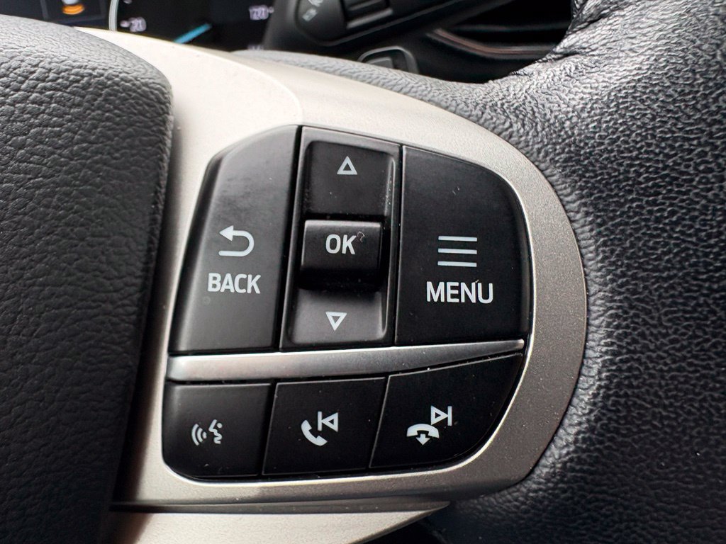 Used 2021 Ford Explorer XLT w/ Equipment Group 202A AWD/4WD image 25