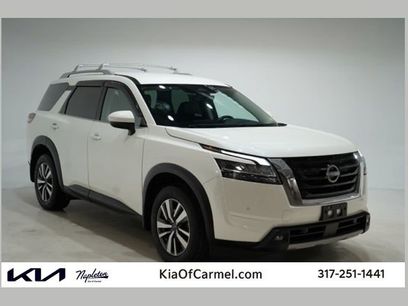Used 2024 Nissan Pathfinder SL
