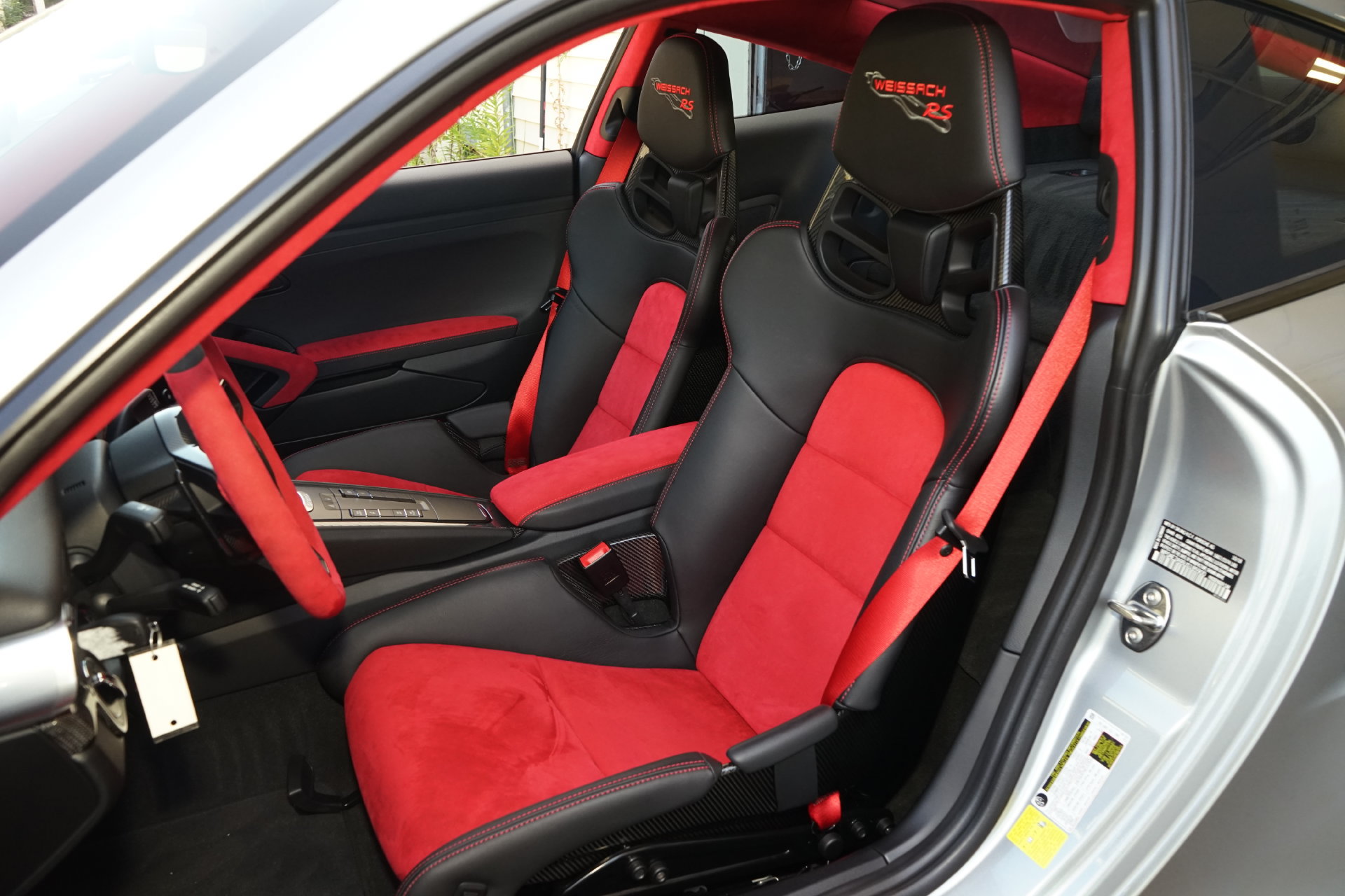 Used 2018 Porsche 911 GT2 RS RWD image 18