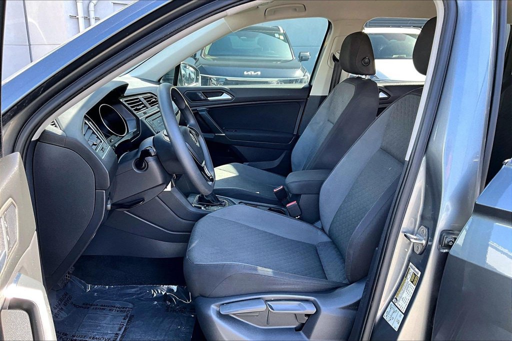 Used 2020 Volkswagen Tiguan S FWD image 14