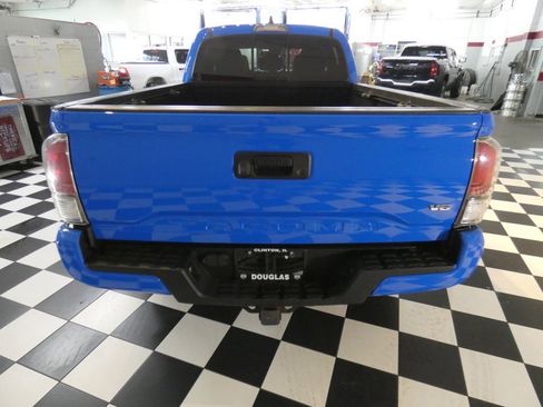 Used 2020 Toyota Tacoma 4x4 Double Cab image 5