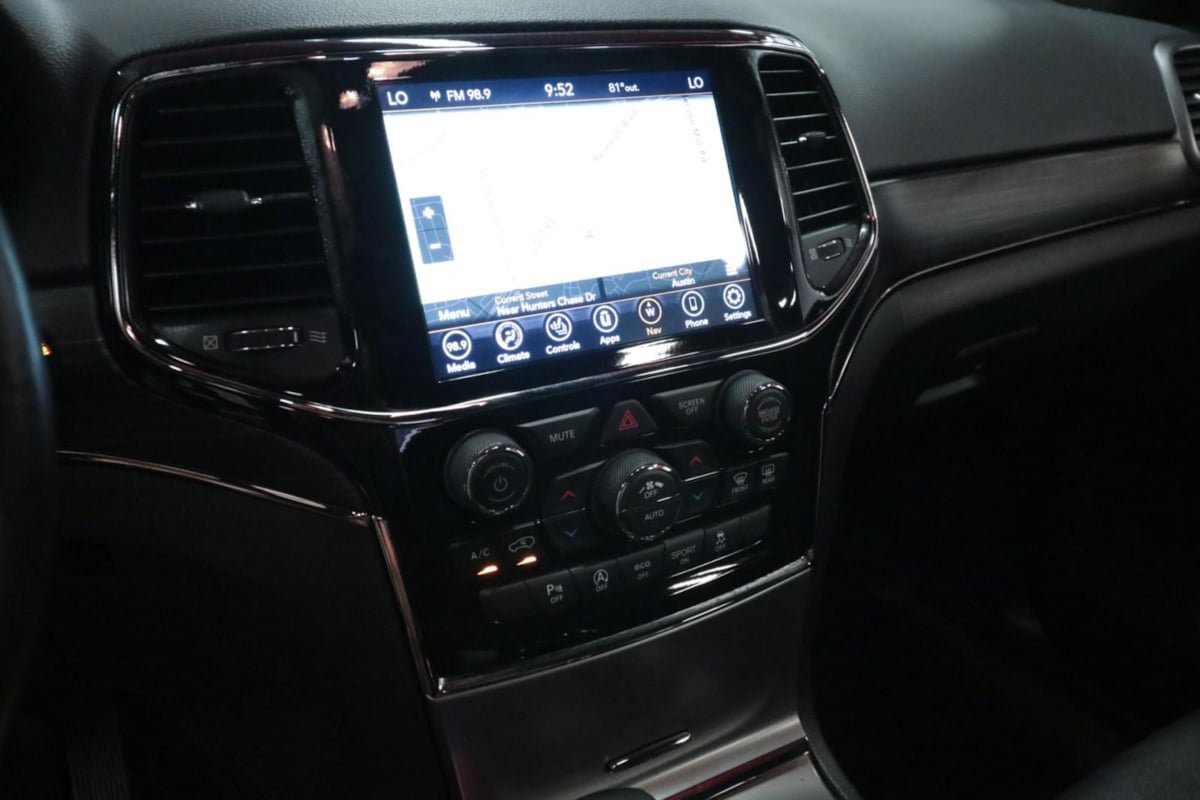 Used 2021 Jeep Grand Cherokee Limited X RWD image 21