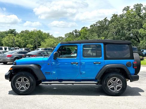 Used 2022 Jeep Wrangler Unlimited Sport AWD/4WD image 12