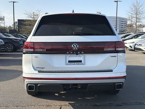 New 2026 Volkswagen Atlas Peak Edition AWD/4WD image 4