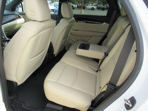 Used 2019 Cadillac XT5 Luxury image 29