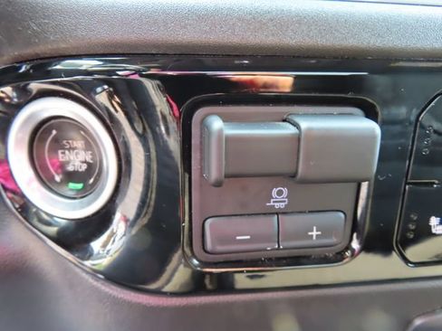 Used 2024 GMC Sierra 2500 SLE w/ SLE Convenience Package AWD/4WD image 37