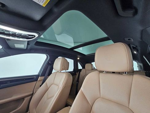 Used 2024 Porsche Macan S image 23