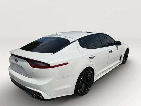 Used 2019 Kia Stinger w/ Sun & Sound Package AWD/4WD image 3