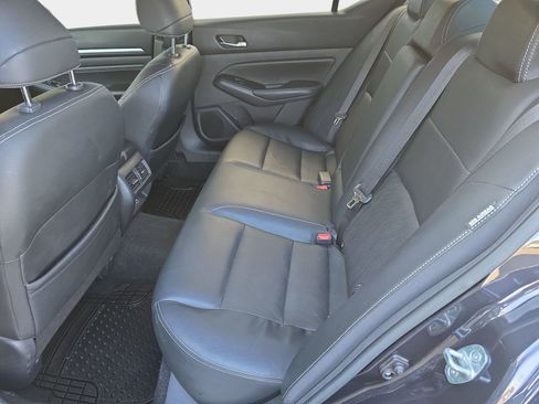 Used 2019 Nissan Altima 2.5 Platinum image 16