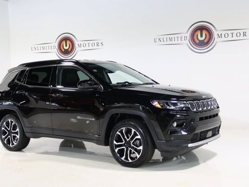 Used 2022 Jeep Compass Limited image 6