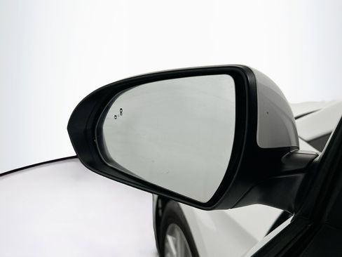 Used 2020 Hyundai Elantra SEL w/ Cargo Package (C1) image 16