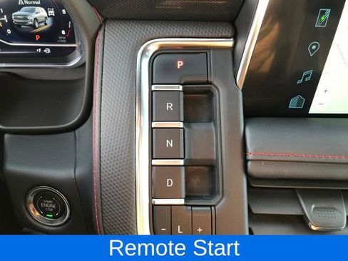 Used 2024 Chevrolet Suburban RST w/ Luxury Package image 13